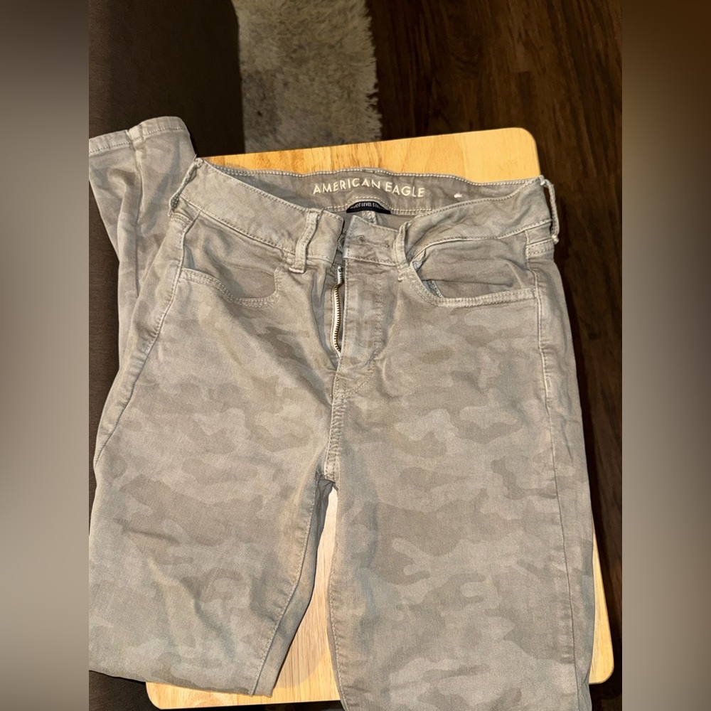 American Eagle Outfitters Gray Hi-Rise Jegging